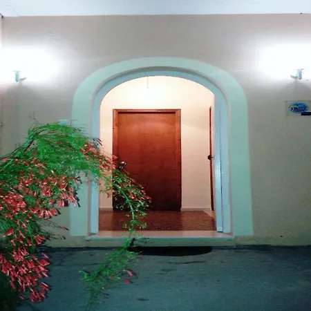 Apostolos & Eleni Family Perama (Corfu)