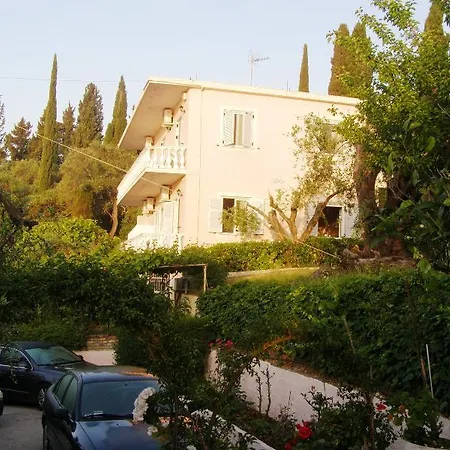 Apartment Apostolos & Eleni Family *