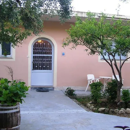 Apostolos & Eleni Family Apartment