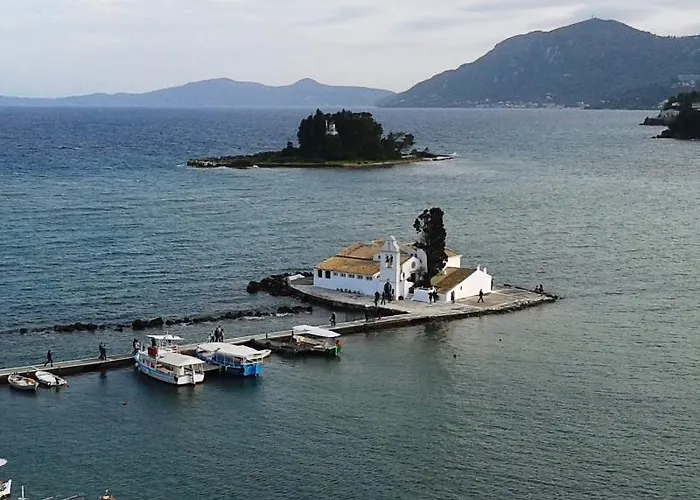 Apostolos & Eleni Family Perama (Corfu)